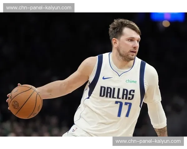 赛前探营:狼队如何通过视频分析会议,针对对手核心球员的弱势脚进行布防。 赛前探营:狼队如何通过视频分析会议,针对对手核心球员的弱势脚进行布防。